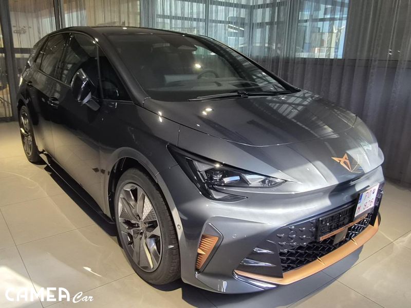 CUPRA Born eBoost 231/79