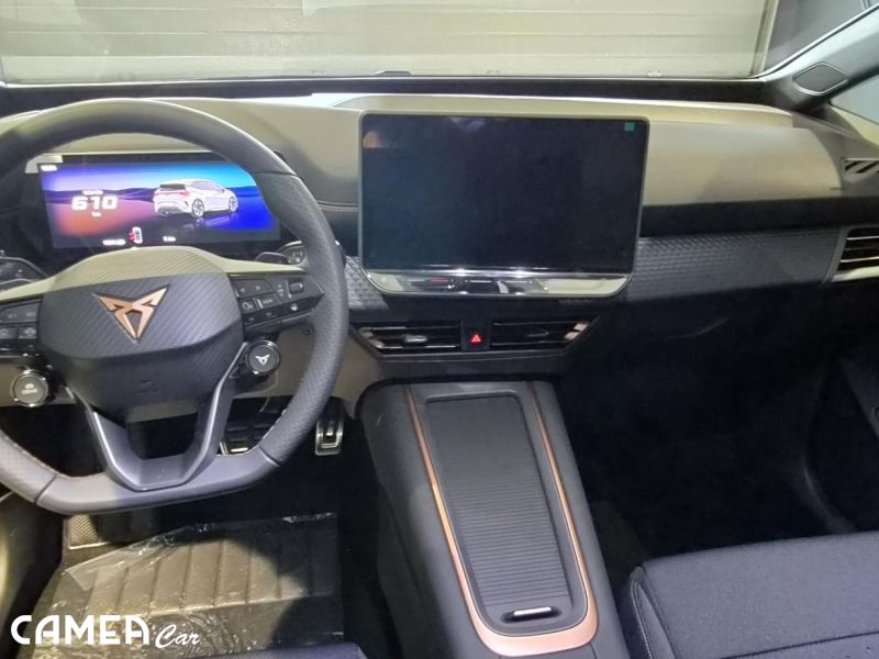 CUPRA Born eBoost 231/79