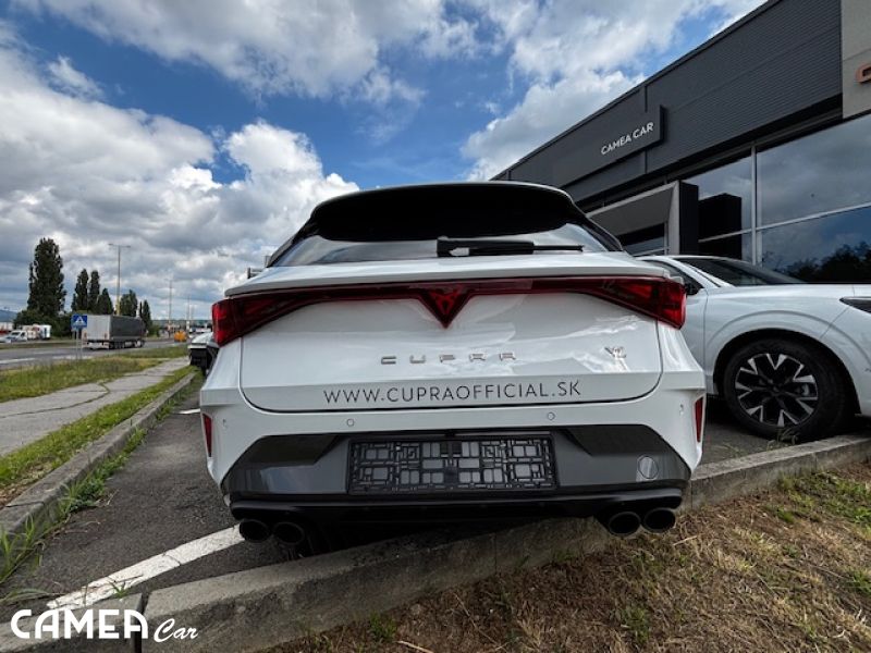 CUPRA Leon SP VZ 2,0 TSI 333 4D 7-DSG